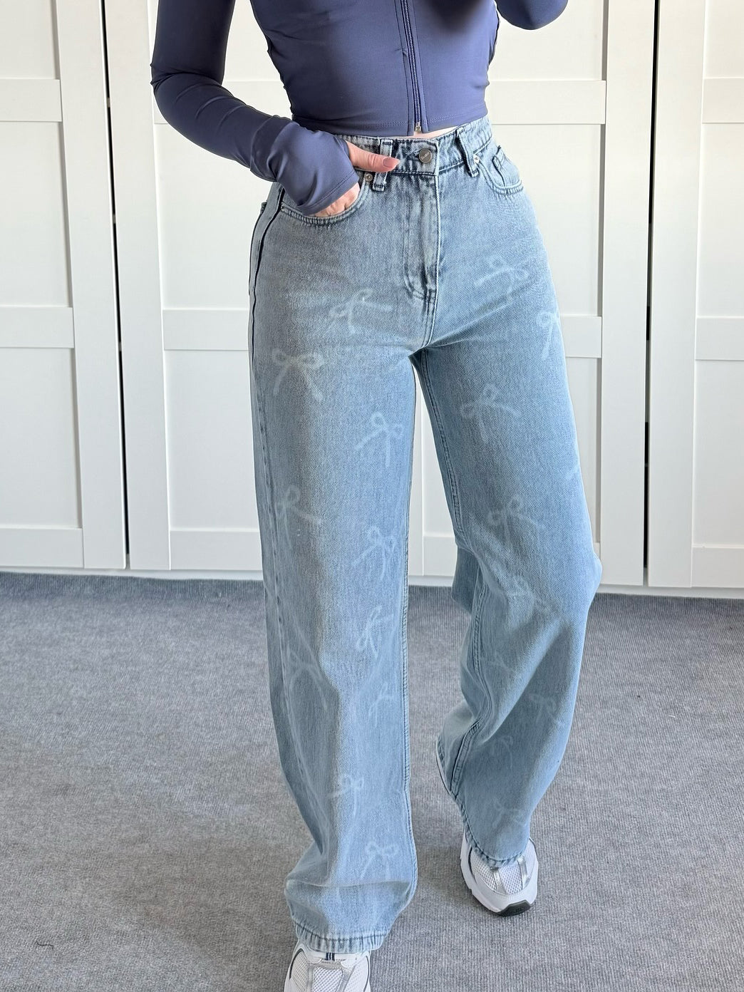 Bow Washed Jeans